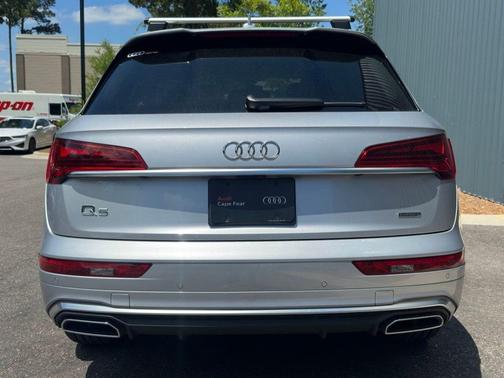 Florett Silver Metallic 2023 Audi Q5 45 S line Premium Plus