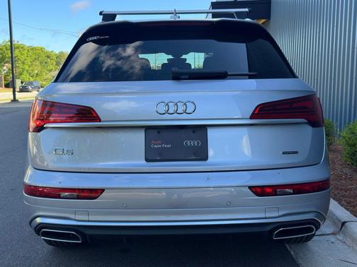 Florett Silver Metallic 2023 Audi Q5 45 S line Premium Plus