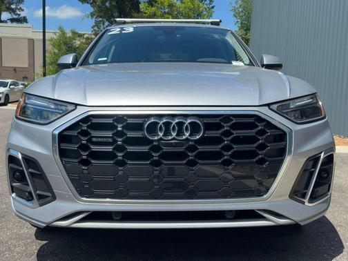 Florett Silver Metallic 2023 Audi Q5 45 S line Premium Plus