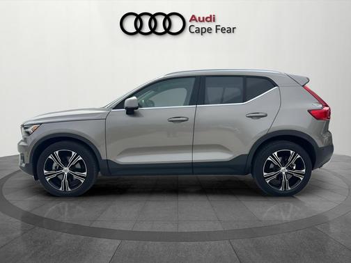 2021 Volvo XC40 T5 Inscription
