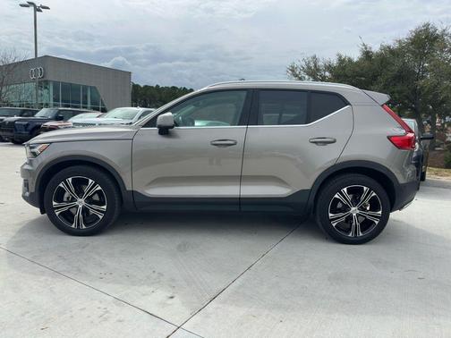2021 Volvo XC40 T5 Inscription