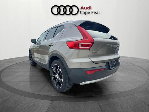 2021 Volvo XC40 T5 Inscription