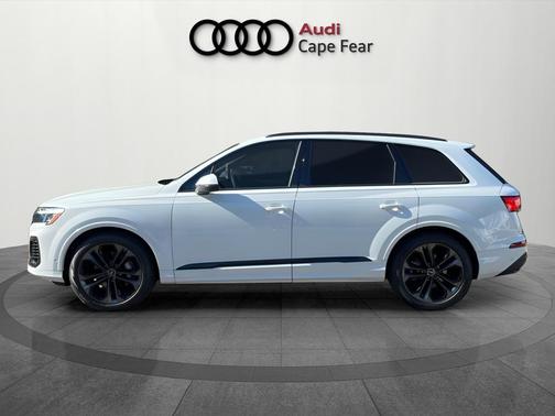 Glacier White Metallic 2026 Audi Q7 55 Premium Plus