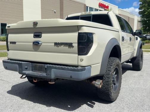 Terrain 2014 Ford F-150 SVT Raptor