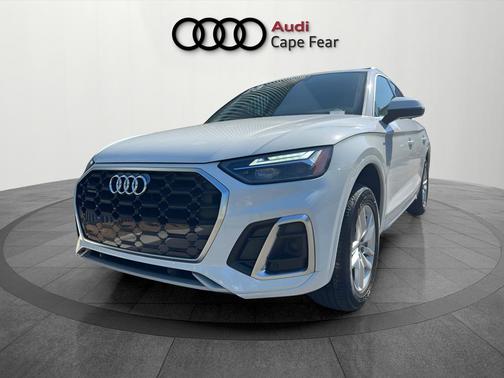 Glacier White Metallic 2023 Audi Q5 45 S line quattro Premium
