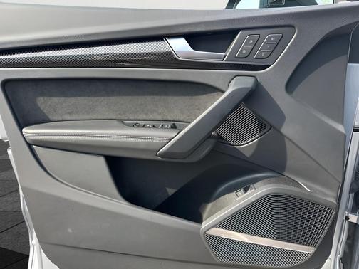 Florett Silver Metallic 2020 Audi SQ5 3.0T Premium