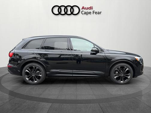 Mythos Black Metallic 2026 Audi Q7 55 Premium Plus