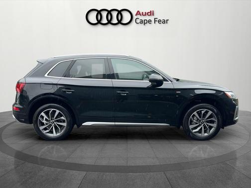 Mythos Black Metallic 2023 Audi Q5 45 S line Premium Plus