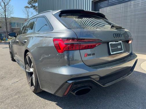 2023 Audi RS 6 Avant 4.0T quattro