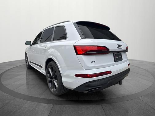 2026 Audi Q7 55 Premium Plus