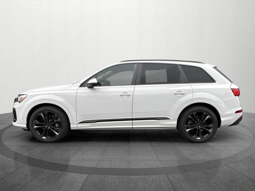 2026 Audi Q7 55 Premium Plus