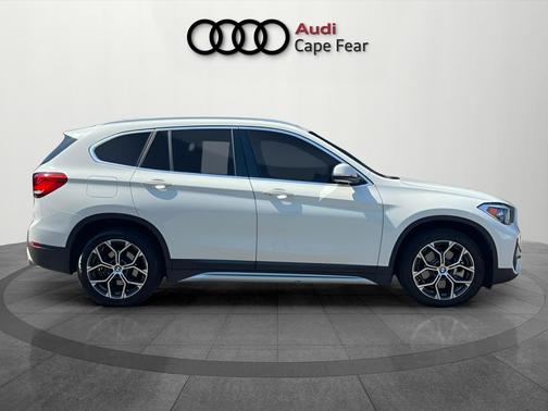 Alpine White 2022 BMW X1 xDrive28i