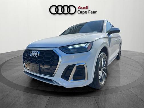 Glacier White Metallic 2023 Audi Q5 45 S line quattro Premium