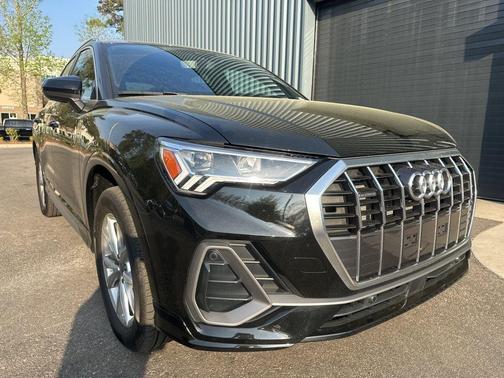 Mythos Black Metallic 2025 Audi Q3 45 S line Premium