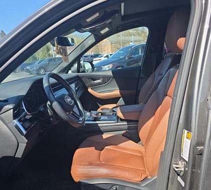 Samurai Gray Metallic 2023 Audi Q7 55 Premium Plus