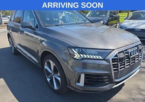 Samurai Gray Metallic 2023 Audi Q7 55 Premium Plus