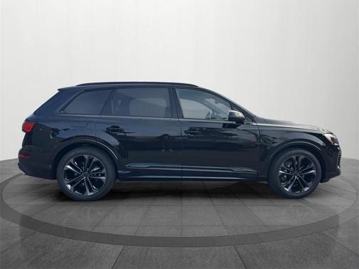 2026 Audi Q7 55 Premium Plus