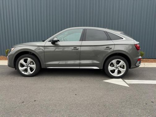 2023 Audi Q5 45 S line quattro Premium