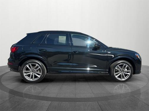 2025 Audi Q3 45 S line Premium