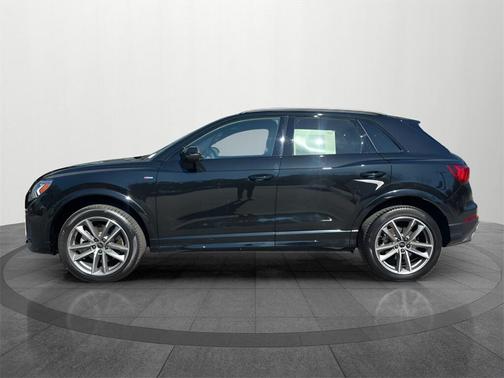 2025 Audi Q3 45 S line Premium