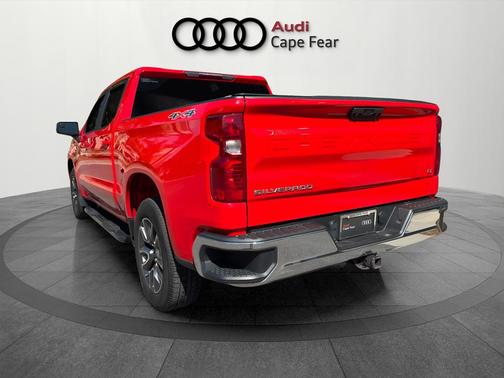 Red 2022 Chevrolet Silverado 1500 LT