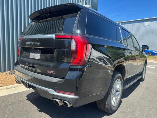 Onyx Black 2025 GMC Yukon XL Denali
