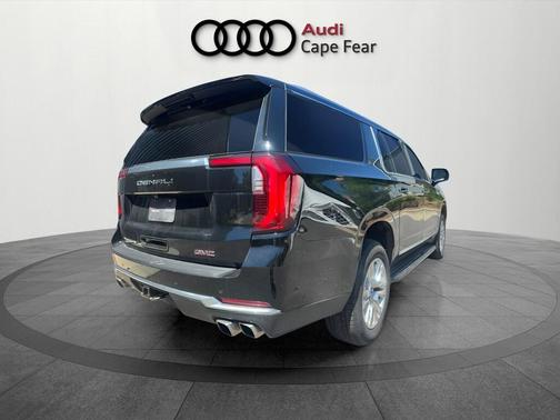 Onyx Black 2025 GMC Yukon XL Denali
