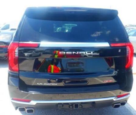 Onyx Black 2025 GMC Yukon XL Denali