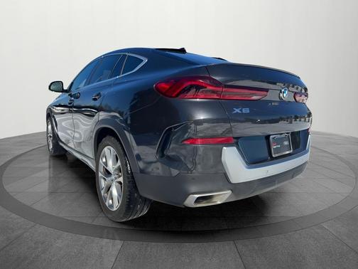 2023 BMW X6 xDrive40i