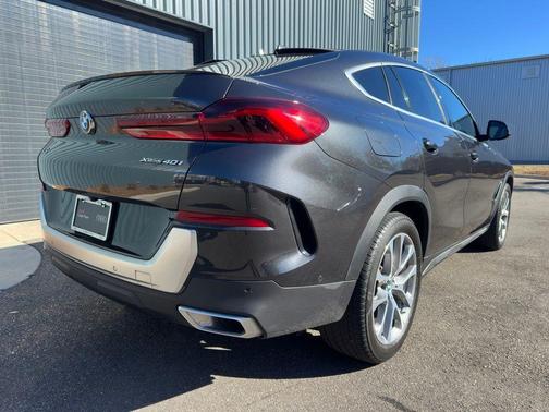 2023 BMW X6 xDrive40i