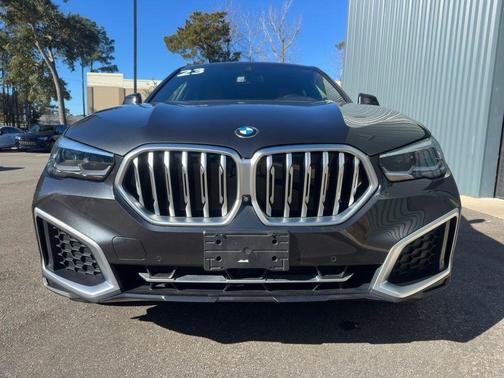 2023 BMW X6 xDrive40i