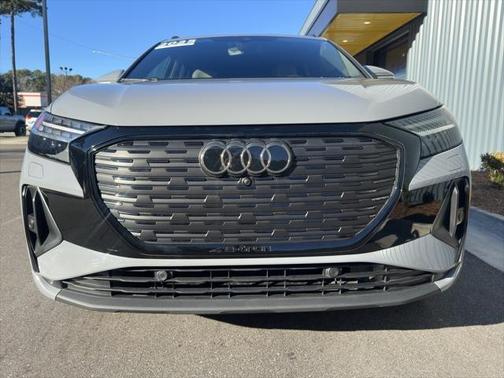 2025 Audi Q4 e-tron Prestige 55 quattro