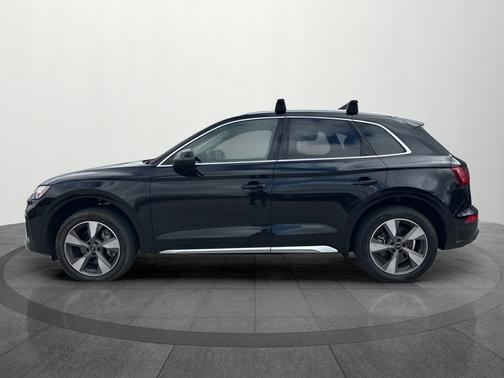 2023 Audi Q5 40 Premium Plus