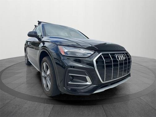 2023 Audi Q5 40 Premium Plus