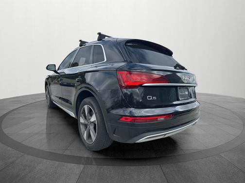 2023 Audi Q5 40 Premium Plus