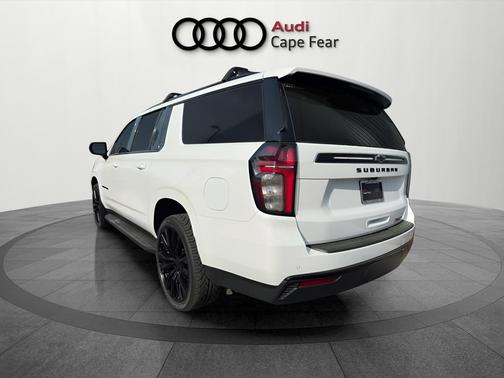 2023 Chevrolet Suburban RST