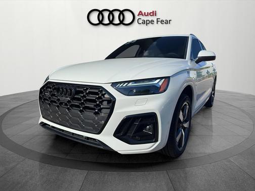 Glacier White Metallic 2024 Audi Q5 45 S line quattro Premium