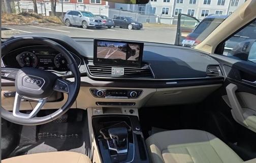 Daytona Gray Pearl Effect 2023 Audi Q5 45 S line Premium Plus