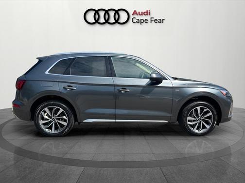 Daytona Gray Pearl Effect 2023 Audi Q5 45 S line Premium Plus