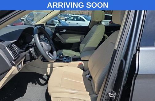 Daytona Gray Pearl Effect 2023 Audi Q5 45 S line quattro Premium