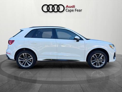 Arkona White 2025 Audi Q3 45 S line Premium