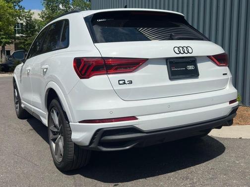 Arkona White 2025 Audi Q3 45 S line Premium