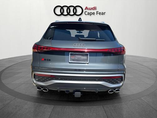 Tambora Flame 2026 Audi SQ5 3.0T Premium Plus