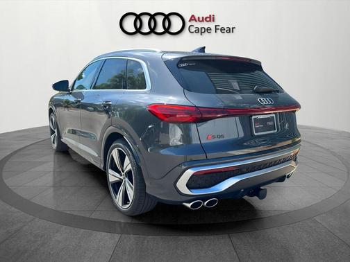 Tambora Flame 2026 Audi SQ5 3.0T Premium Plus