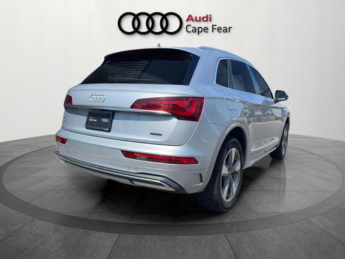 Florett Silver Metallic 2023 Audi Q5 40 Premium Plus