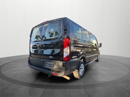 2022 Ford Transit-350 XLT