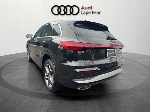 2025 Audi Q5 2.0T quattro Premium