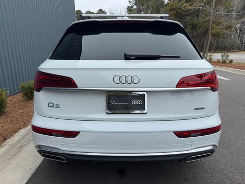 2024 Audi Q5 45 S line quattro Premium