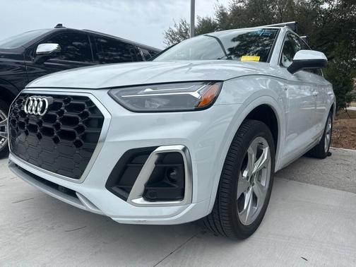 2024 Audi Q5 45 S line quattro Premium