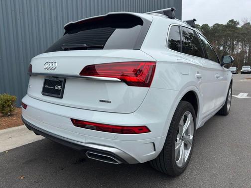 2024 Audi Q5 45 S line quattro Premium